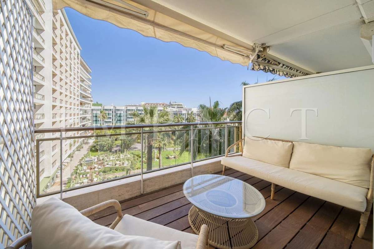 Appartement à CANNES