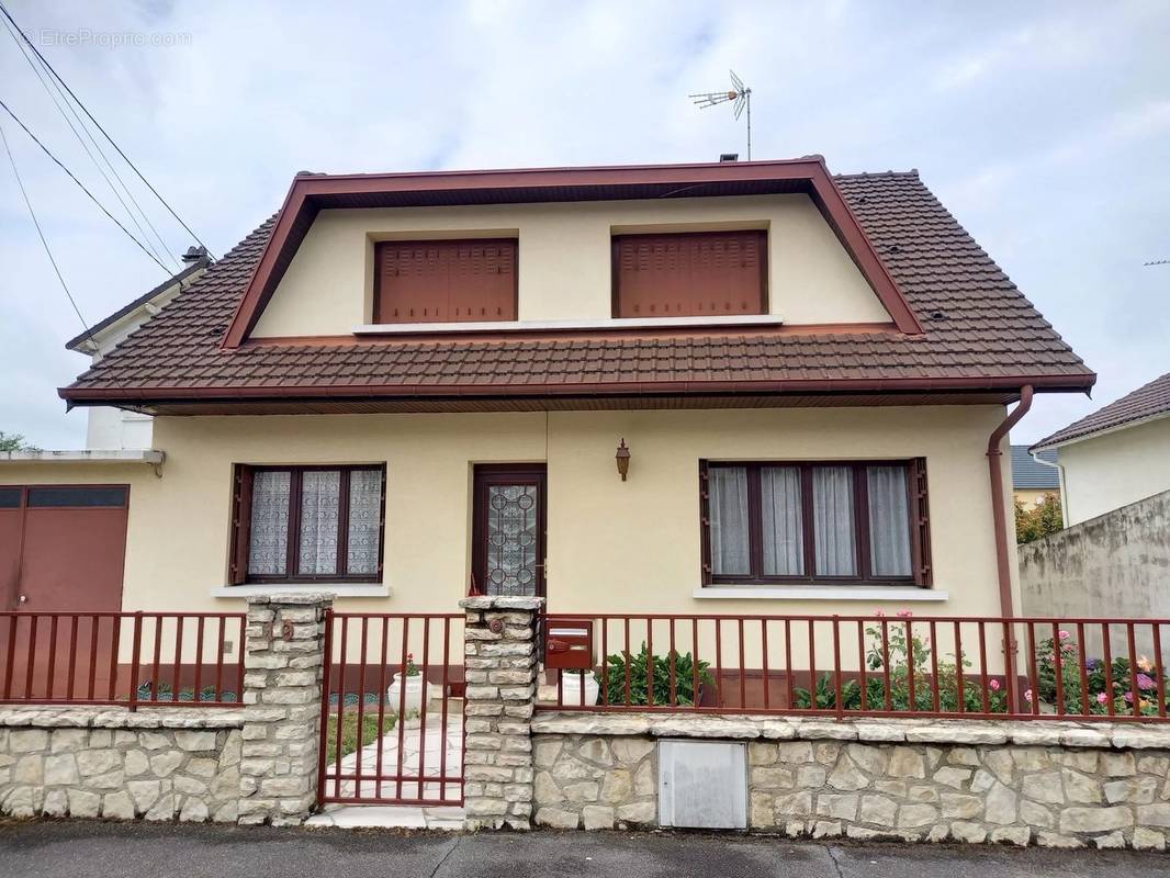 Maison à AULNAY-SOUS-BOIS