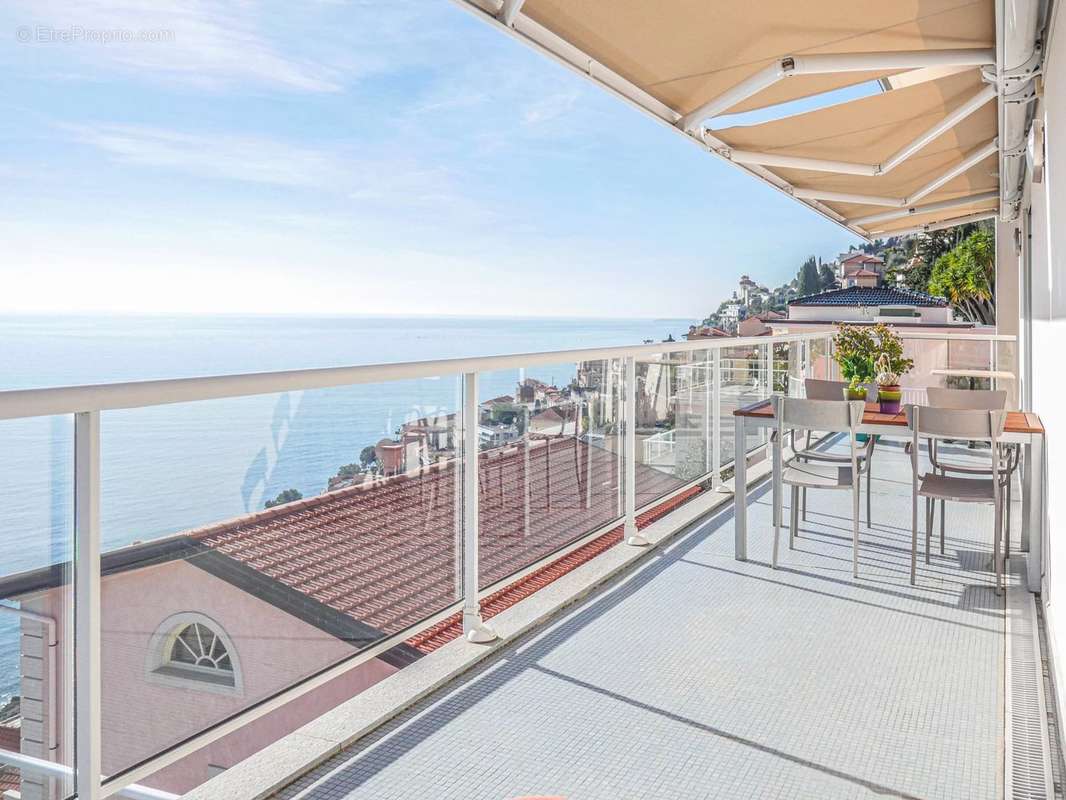 Appartement à ROQUEBRUNE-CAP-MARTIN