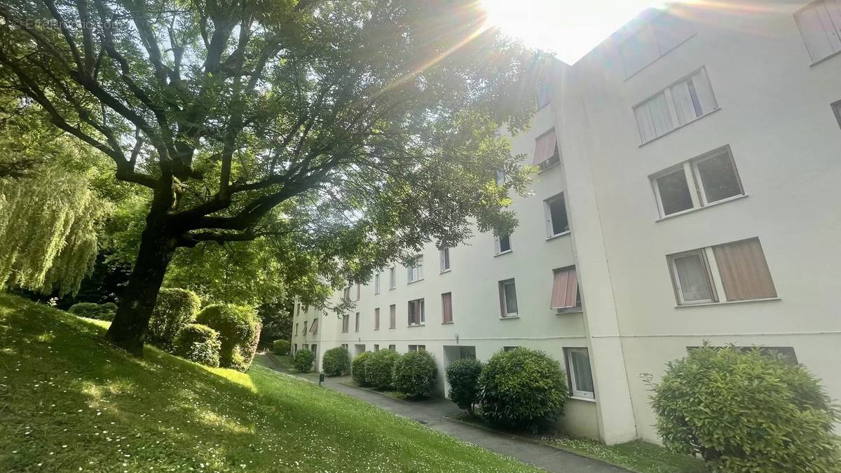 Appartement à LE RAINCY