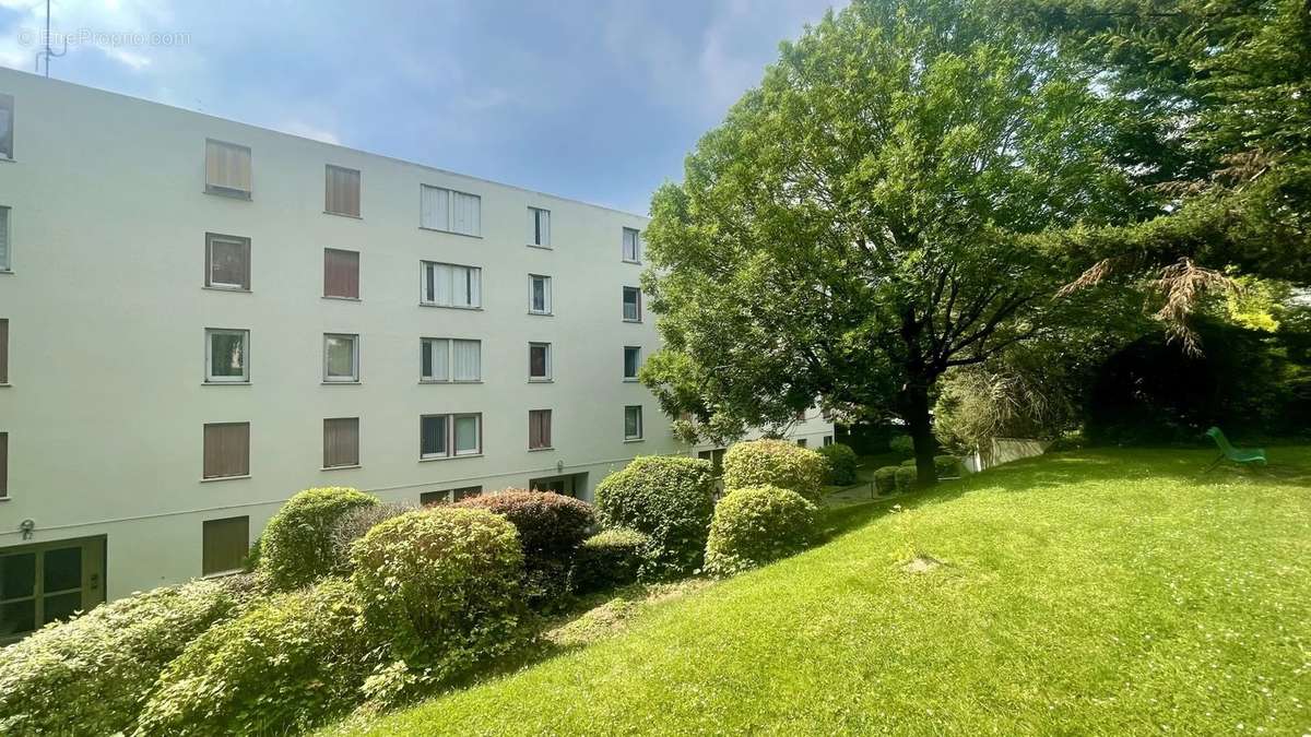 Appartement à LE RAINCY