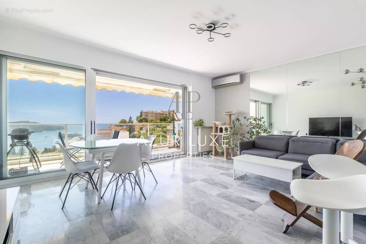 Appartement à VILLEFRANCHE-SUR-MER