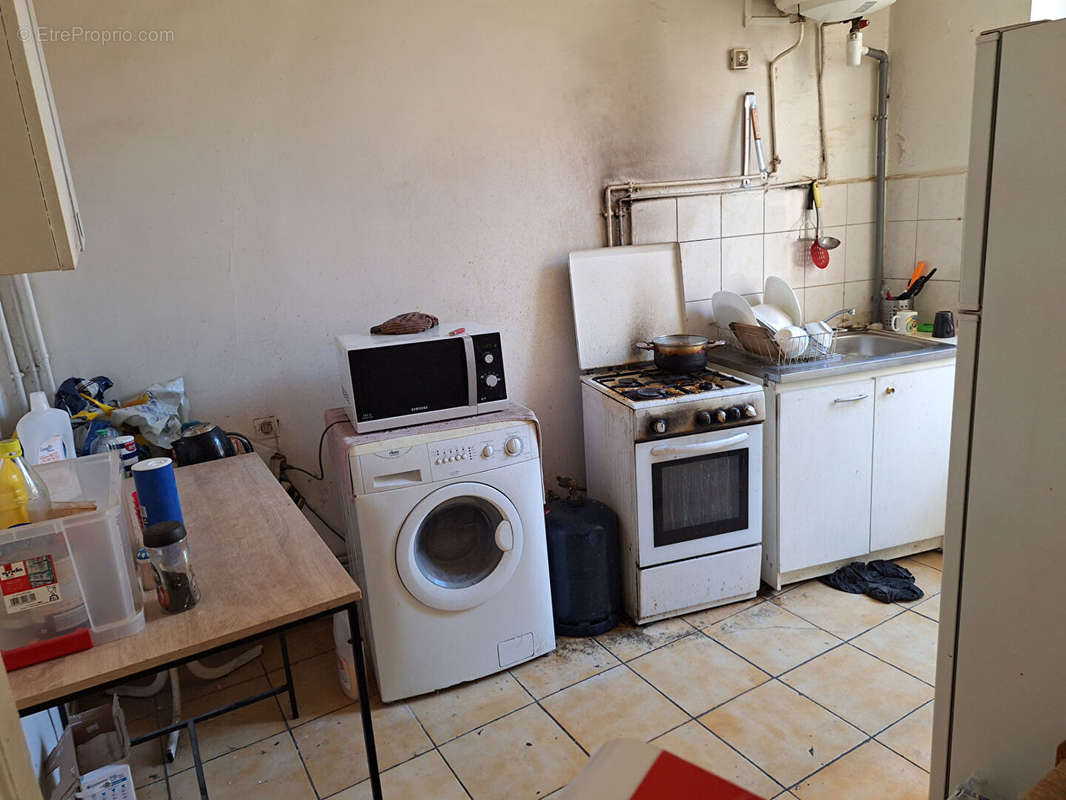 Appartement à MARSEILLE-1E