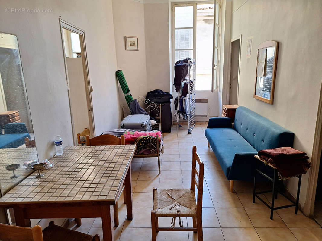 Appartement à MARSEILLE-1E