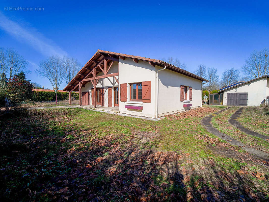 Maison à LABOUHEYRE