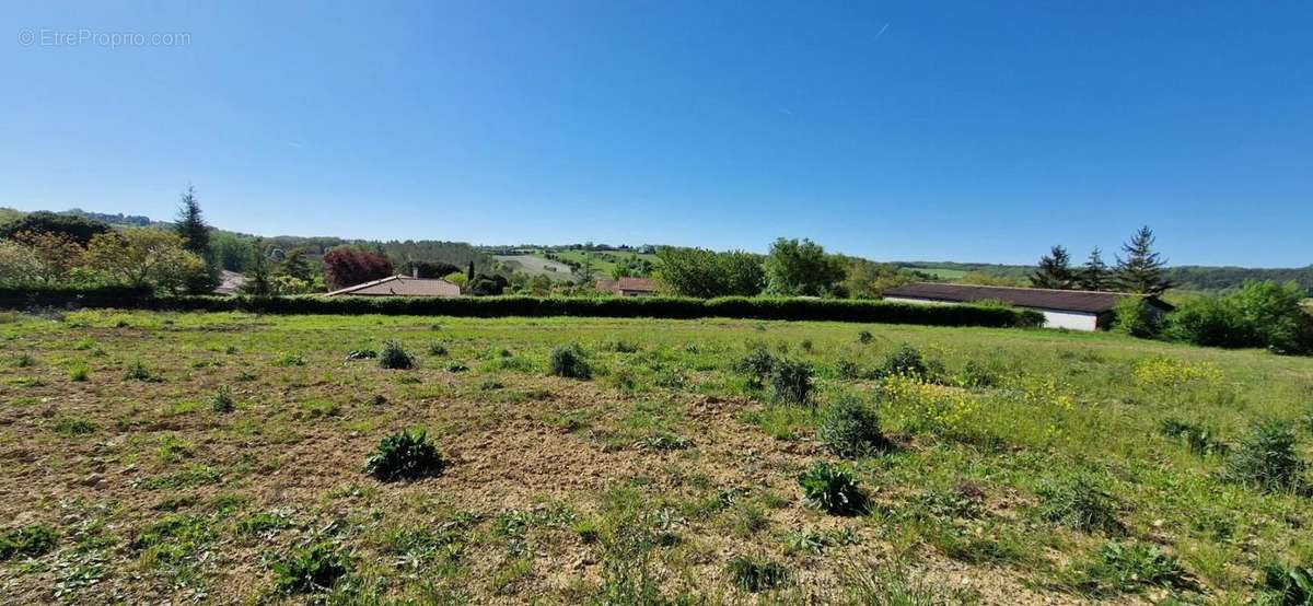 Terrain à LEBOULIN