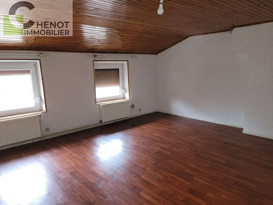 Appartement à CHAMPIGNEULLES