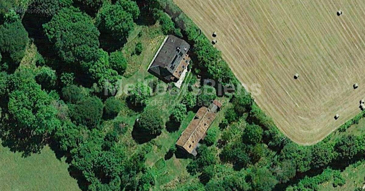 Maison à COULANS-SUR-GEE