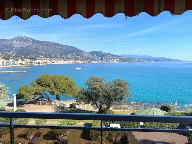 Appartement à ROQUEBRUNE-CAP-MARTIN