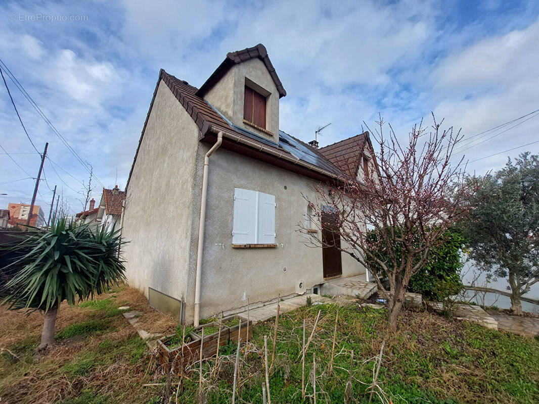 Maison à BEZONS