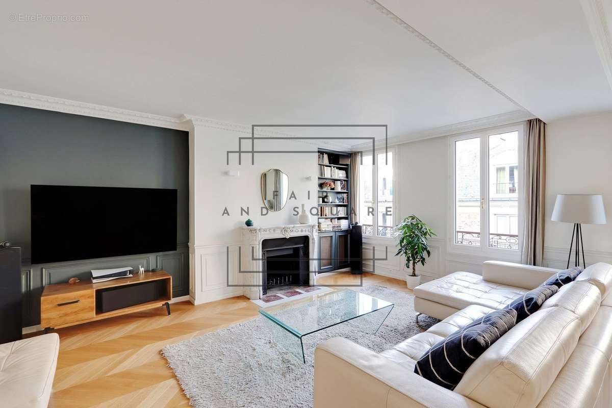 Appartement à NEUILLY-SUR-SEINE