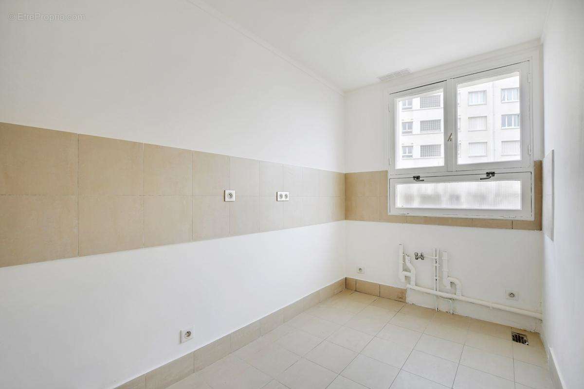 Appartement à PARIS-15E