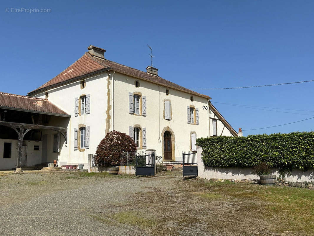 façade - Maison à PLAISANCE