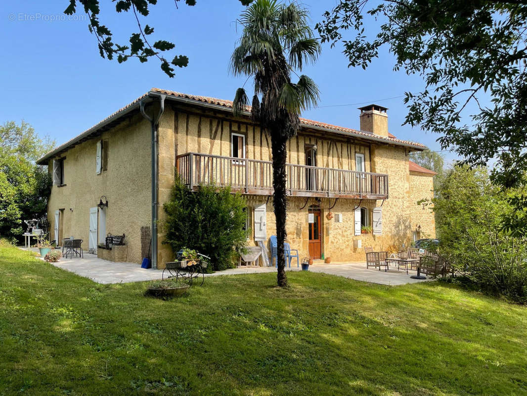 à vendre Gers côté Marciac maison avec pigeonnier - Maison à MARCIAC