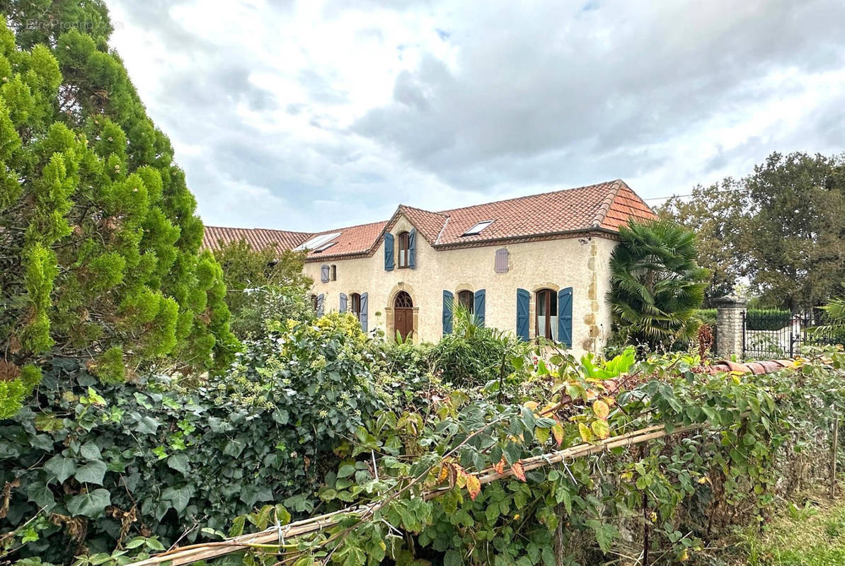 à vendre MARCIAC maison bigourdane avec piste ULM - Maison à MARCIAC