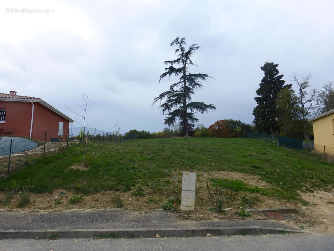 CASTERA VERDUZAN Terrains à vendre - Terrain à CASTERA-VERDUZAN