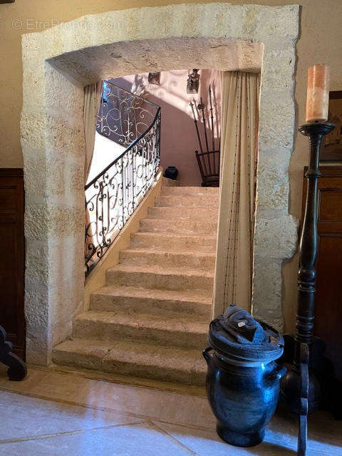 escalier en pierre - Maison à GIMONT