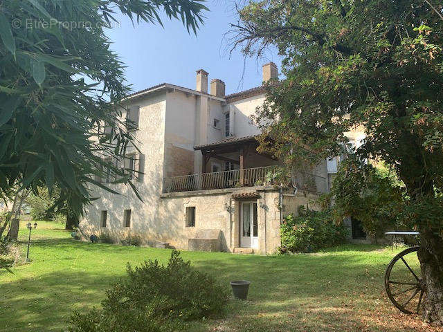 façade sud - Maison à VIC-FEZENSAC