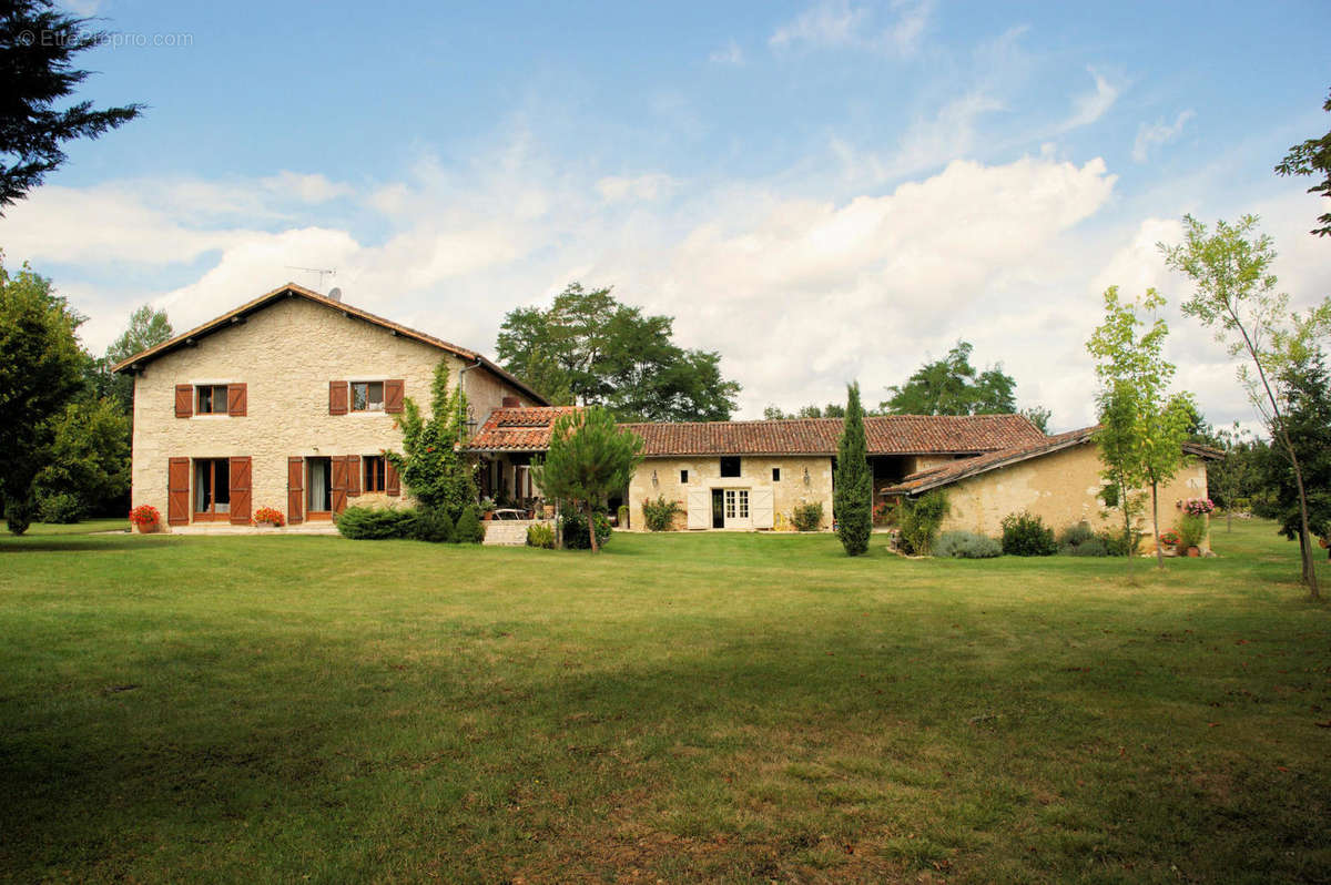 côté sud été - Maison à CASTERA-VERDUZAN