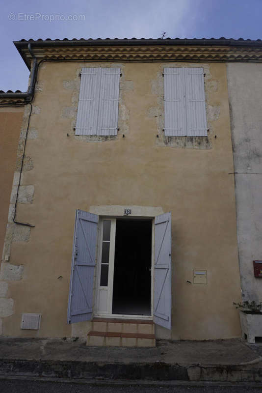 façade sud - Maison à VIC-FEZENSAC