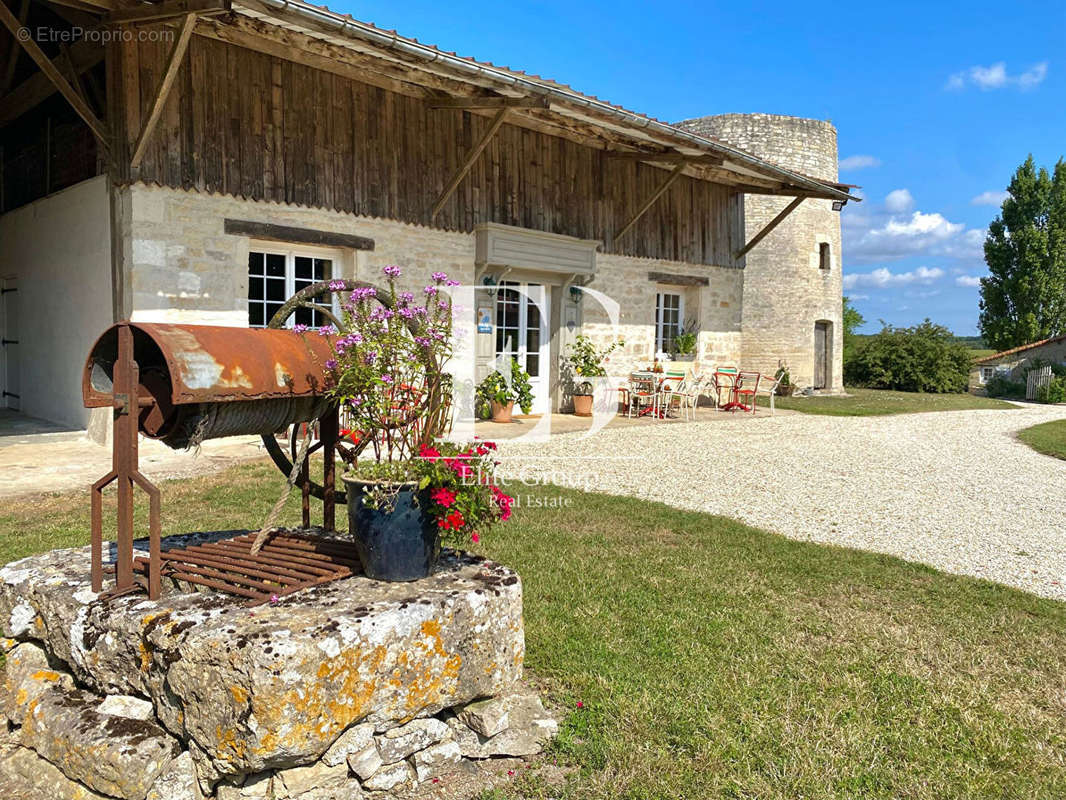 Maison à VILLEFAGNAN