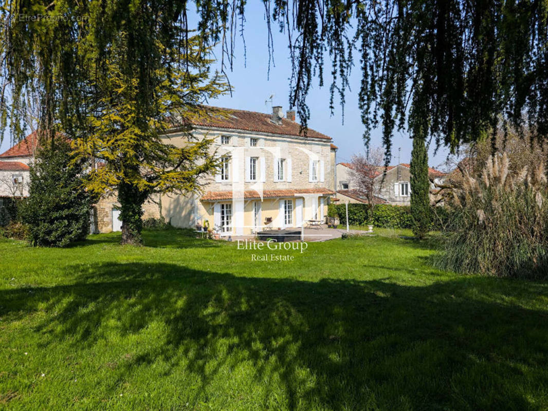 Maison à ROUILLAC