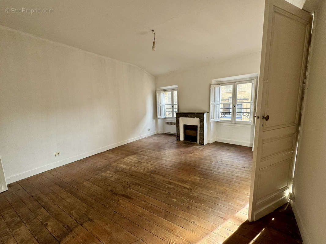 Appartement à BORDEAUX