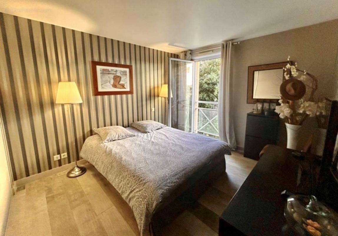 Appartement à MARSEILLE-9E