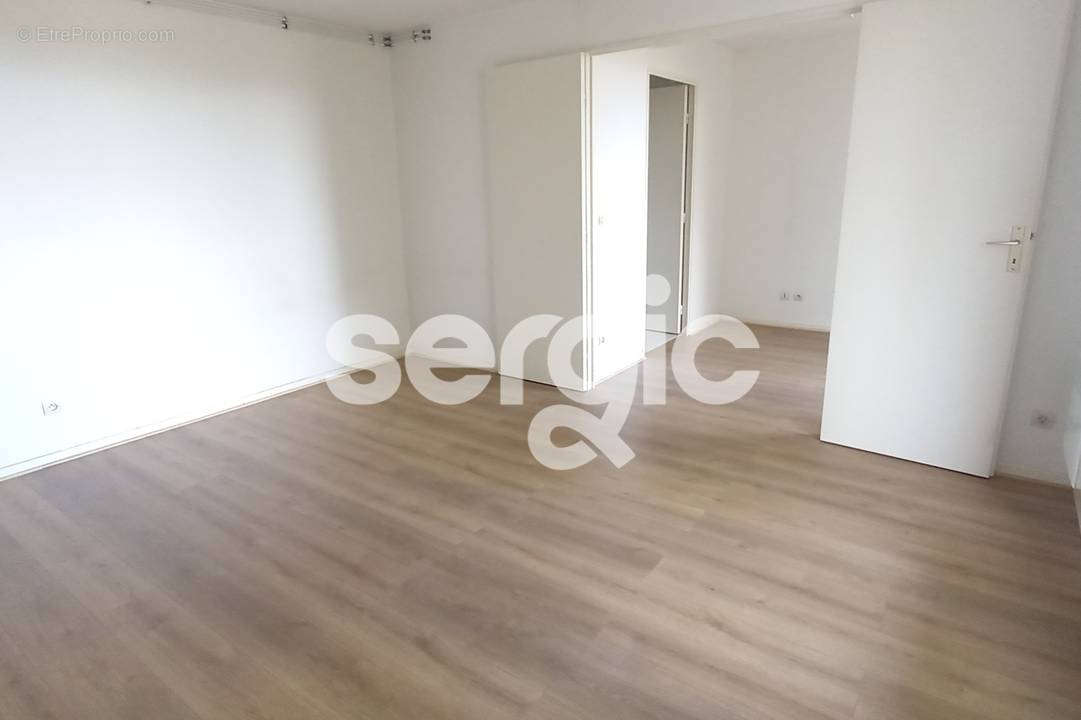 Appartement à SAINT-GERMAIN-LES-CORBEIL