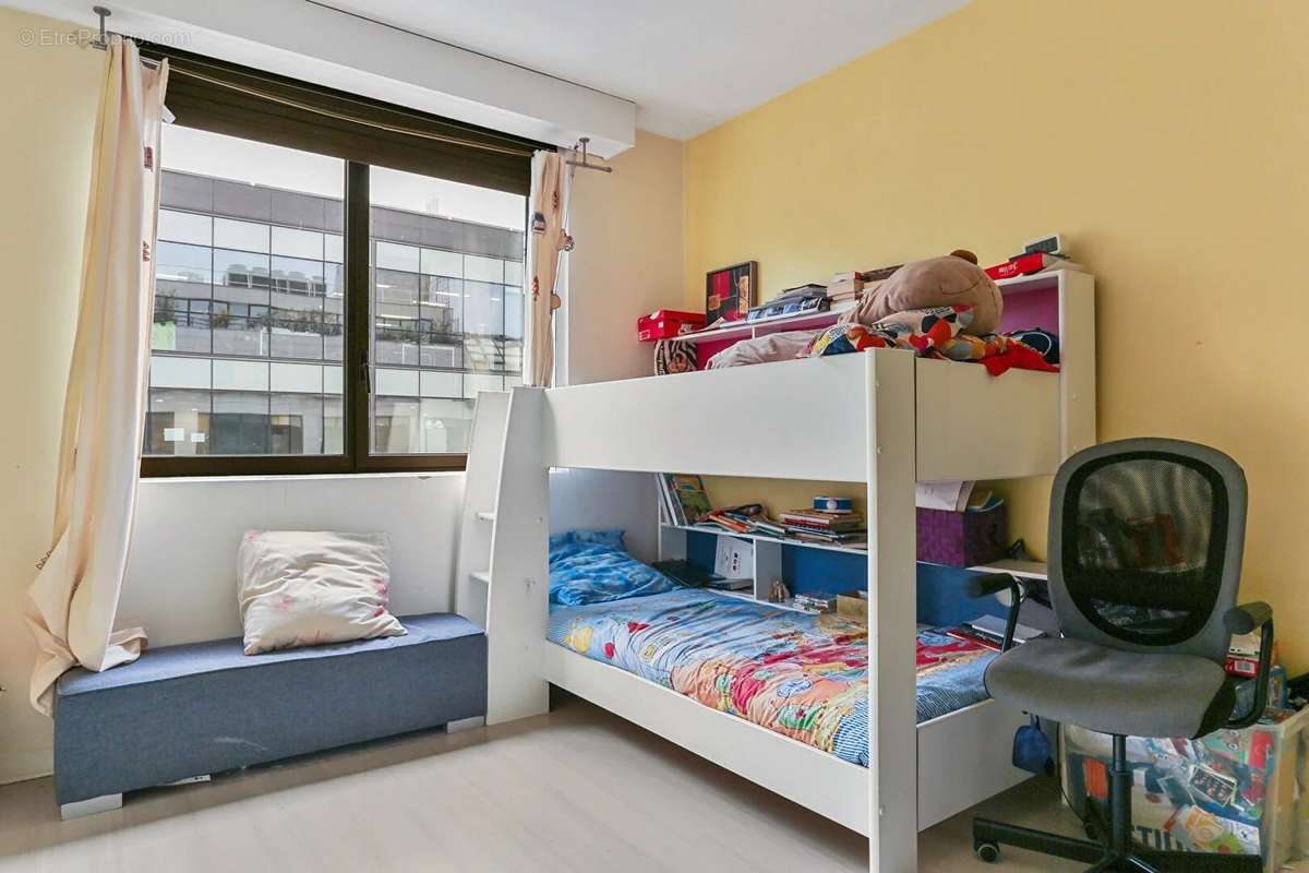 Appartement à LEVALLOIS-PERRET