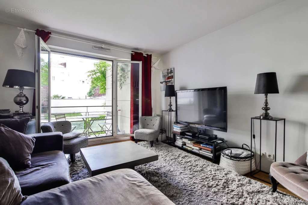 Appartement à LEVALLOIS-PERRET