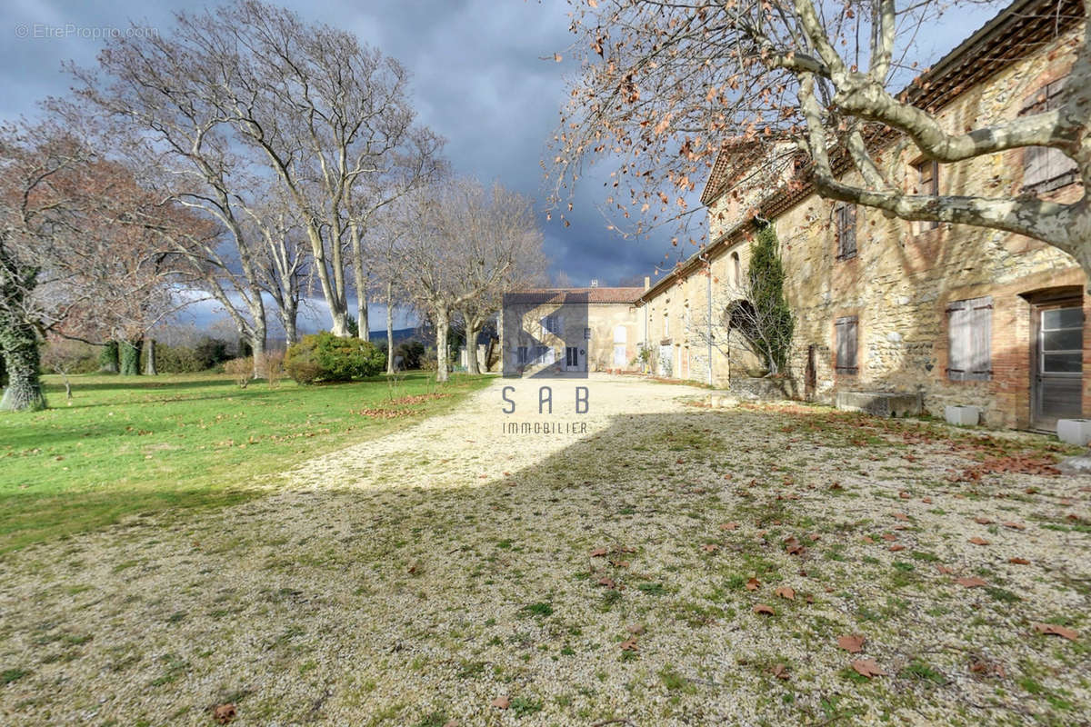 Maison à ETOILE-SUR-RHONE