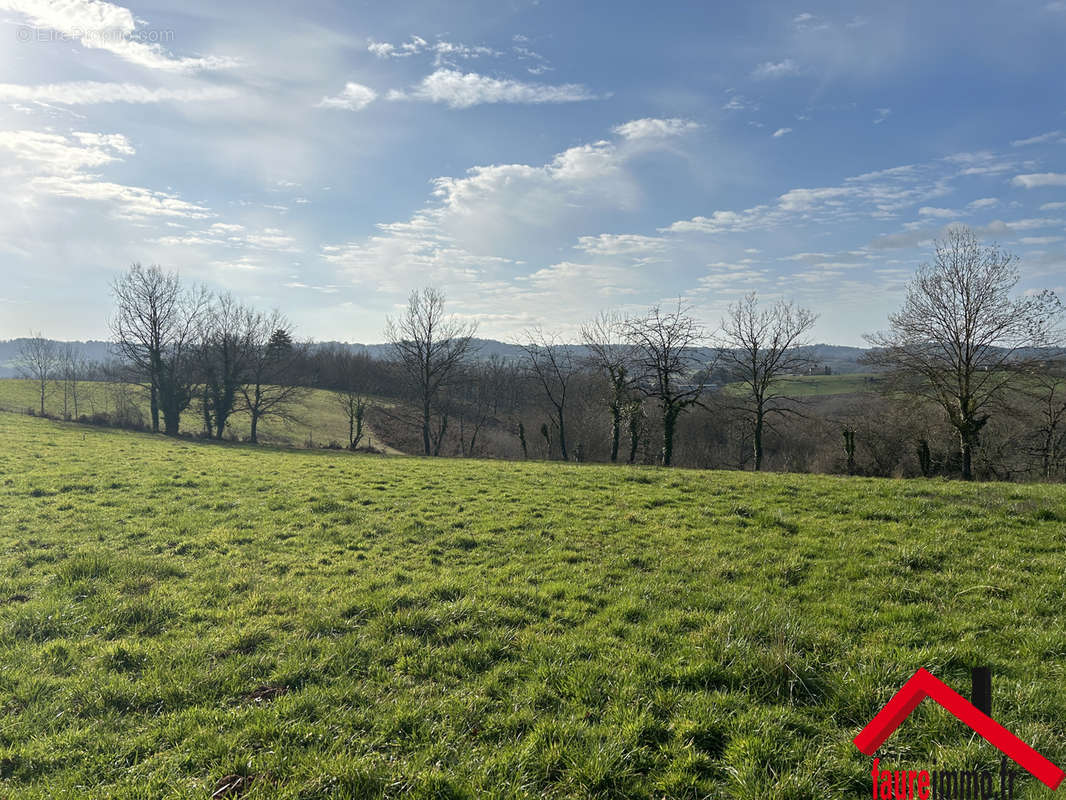 Terrain à MANSAC