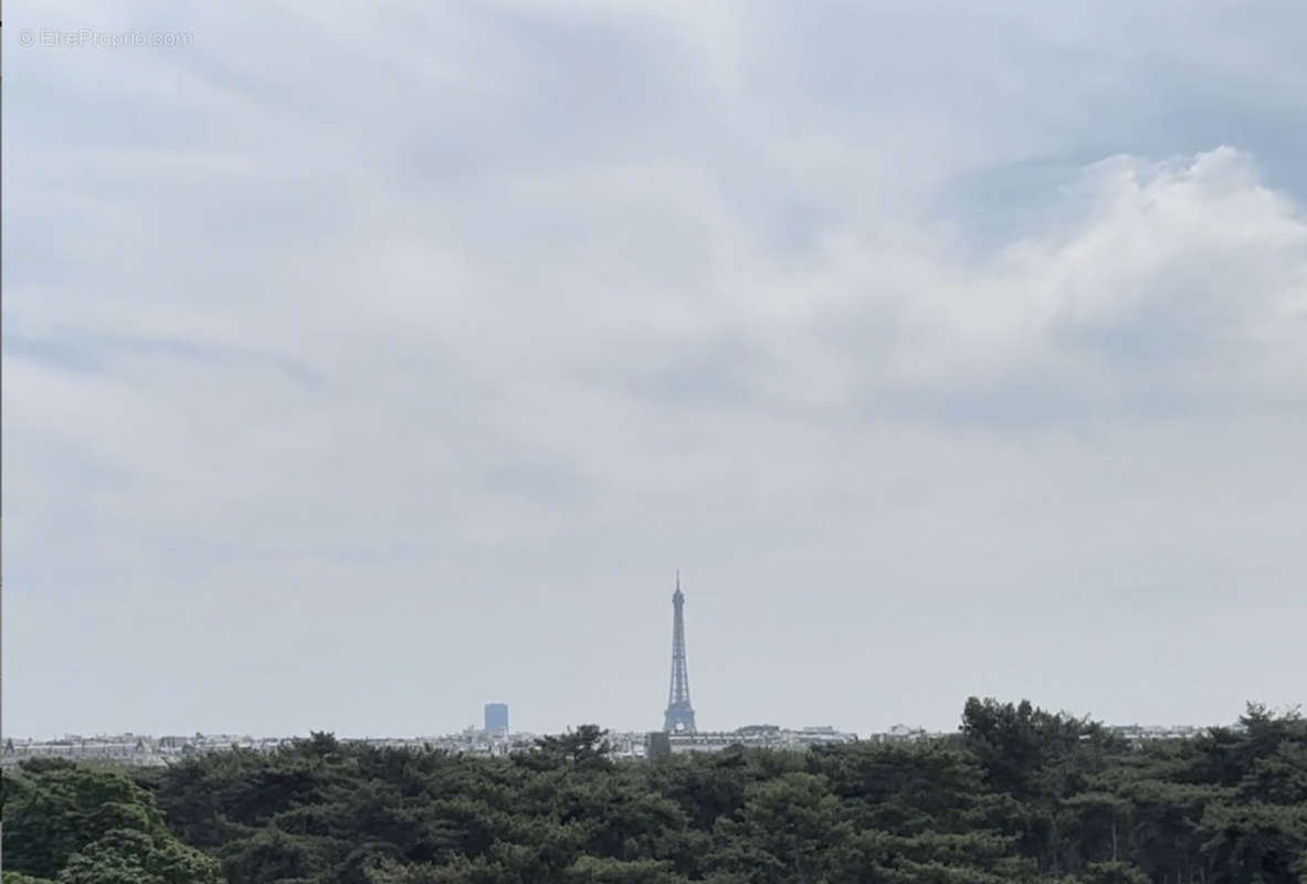 Appartement à NEUILLY-SUR-SEINE