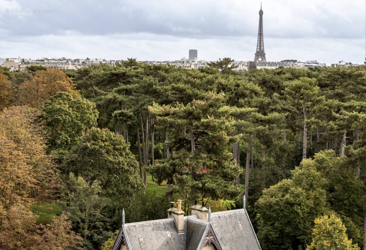 Appartement à NEUILLY-SUR-SEINE