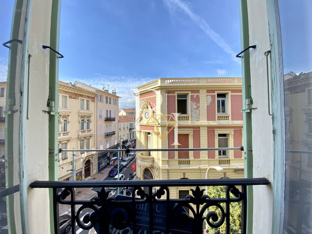 Appartement à MENTON