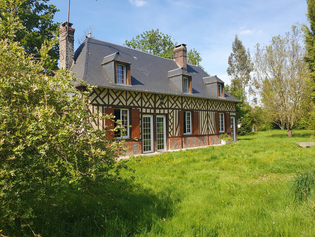 Maison à CORMEILLES