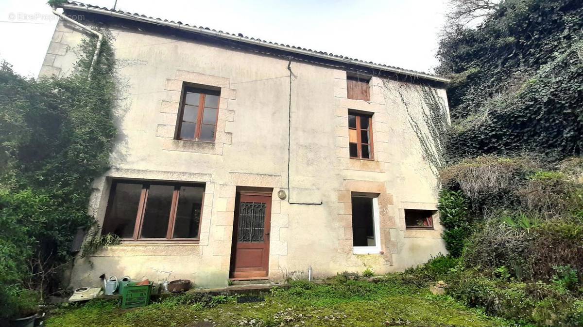 Maison à POITIERS