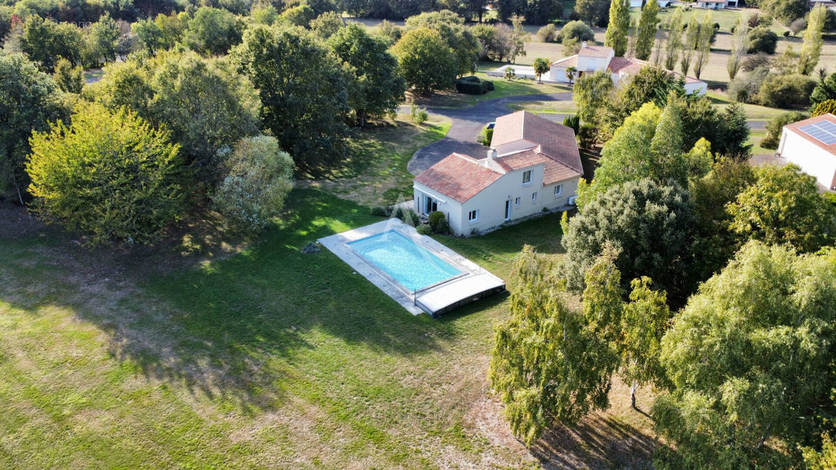 Maison à TALMONT-SAINT-HILAIRE