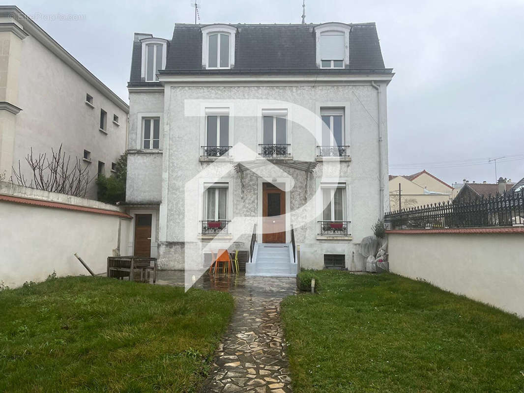 Appartement à LE PERREUX-SUR-MARNE