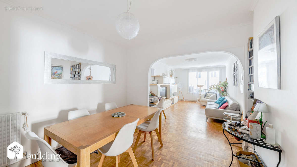 Appartement à LEVALLOIS-PERRET