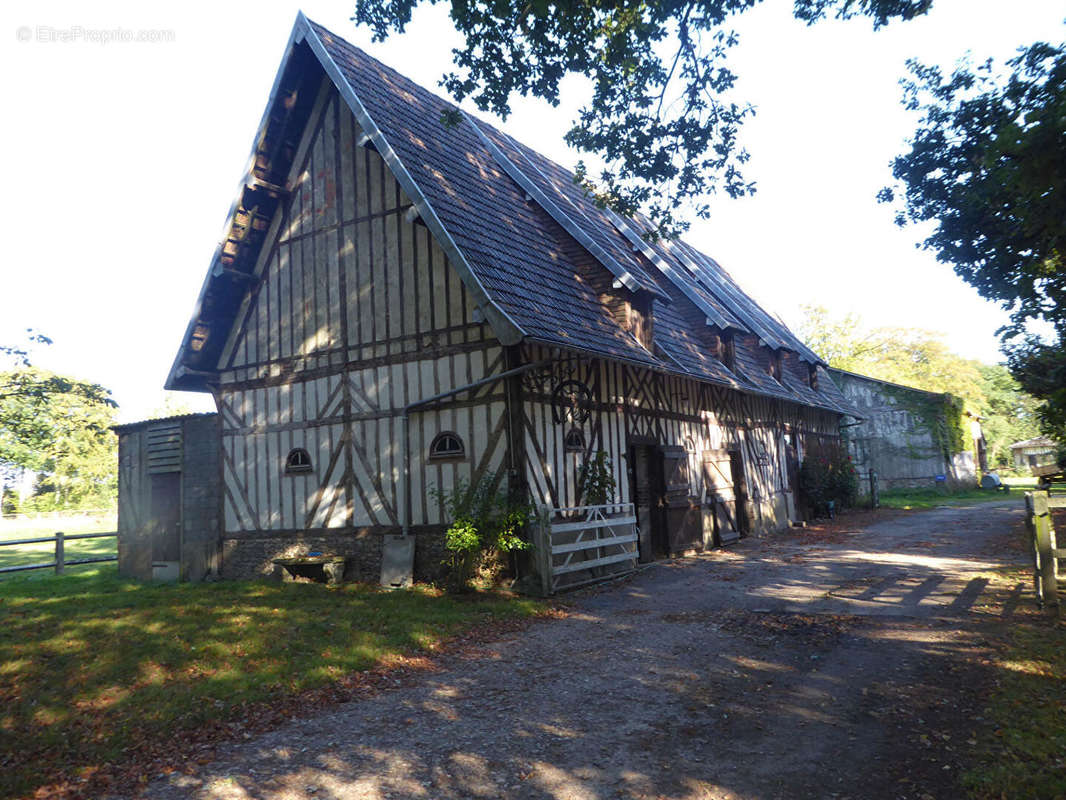 Maison à PONT-L&#039;EVEQUE