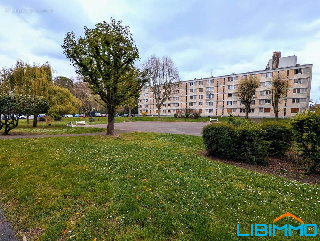 Appartement à EPINAY-SUR-SEINE