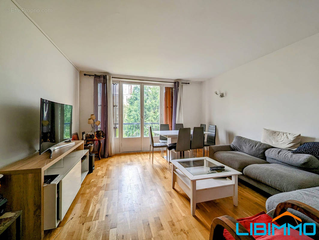 Appartement à EPINAY-SUR-SEINE