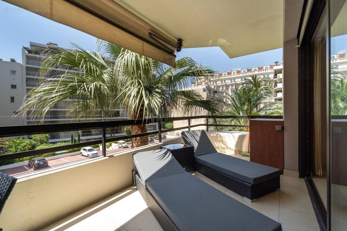 Appartement à CANNES