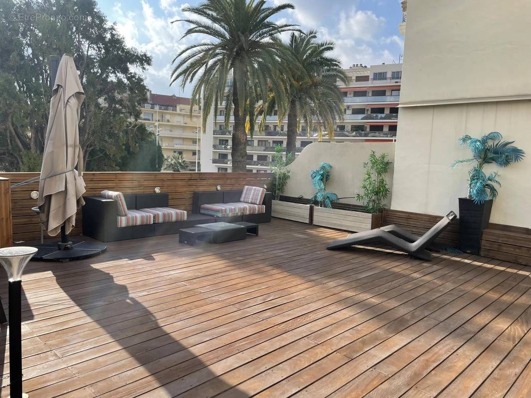 Appartement à CANNES