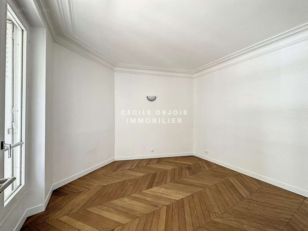 Appartement à PARIS-19E