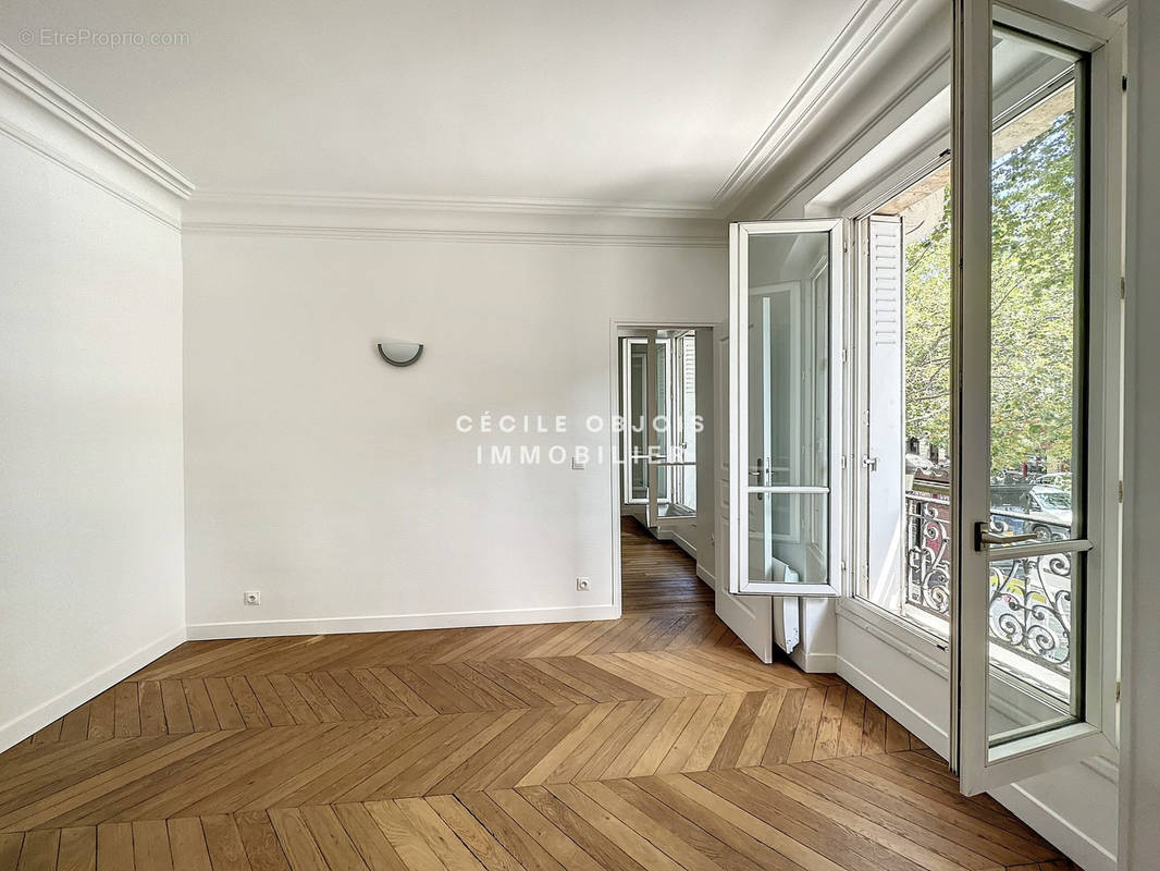 Appartement à PARIS-19E