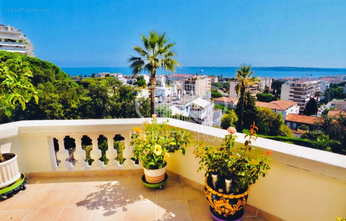 Appartement à CANNES