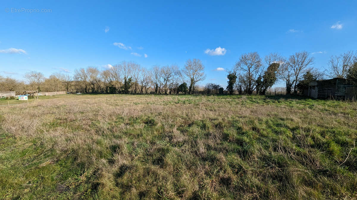 Terrain à NIORT